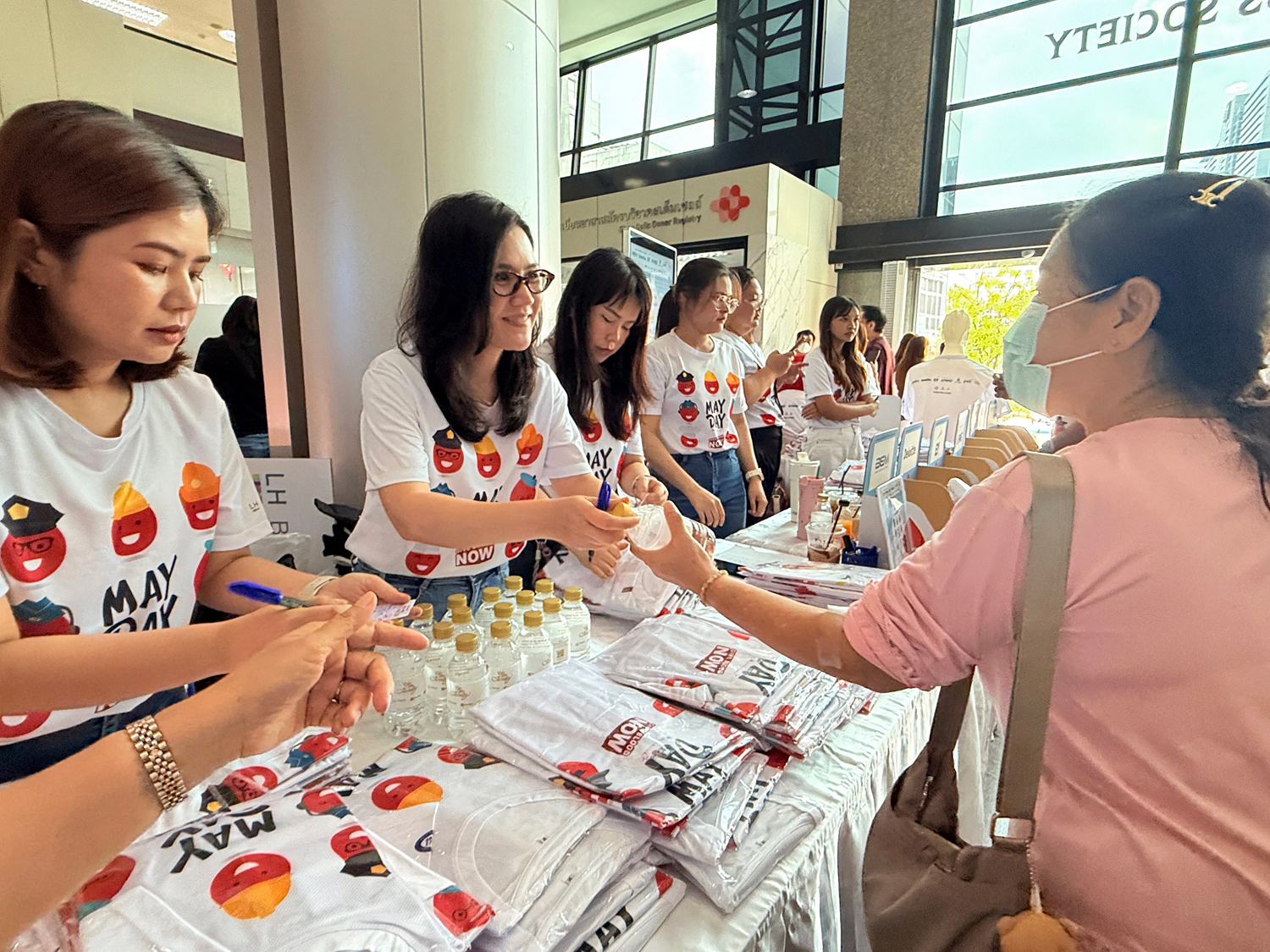MAYDAY-BLOOD-Give-Blood-Now-03-(1).jpg